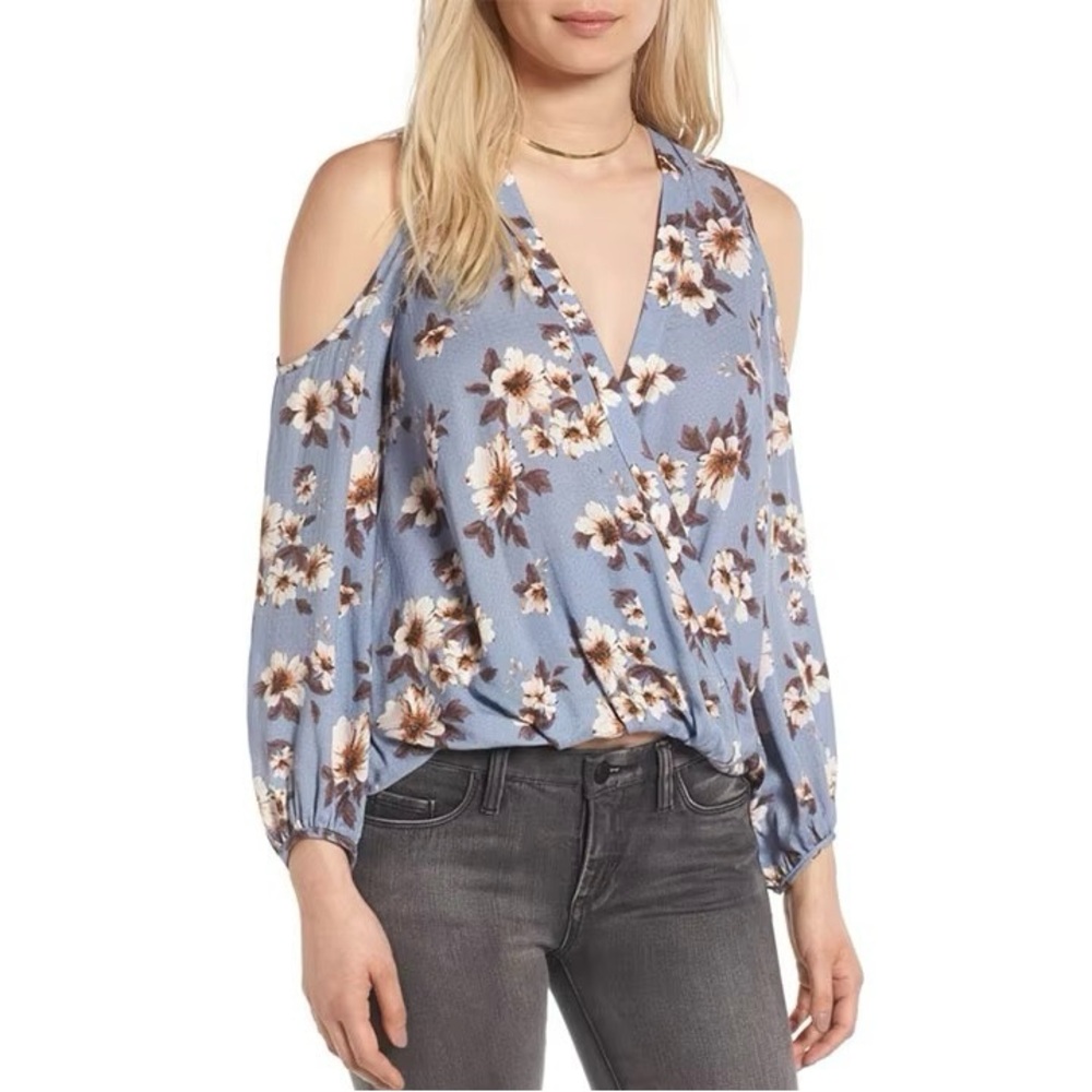 Floral Cold Shoulder V Neck Top